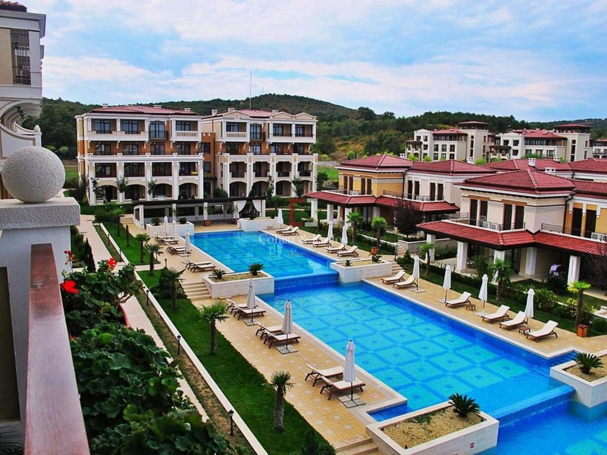 Private Apartment In Green Life Beach Resort Sozopol Ngoại thất bức ảnh